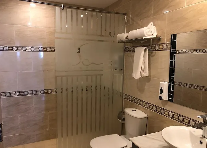 Private For Rent And Pools Included Not Valid For Locals شقة *