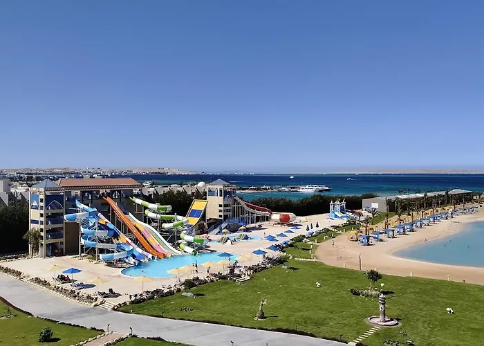 Private For Rent And Pools Included Not Valid For Locals شقة *
